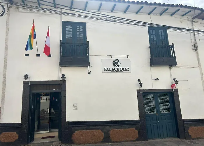 Palace Diaz 2*